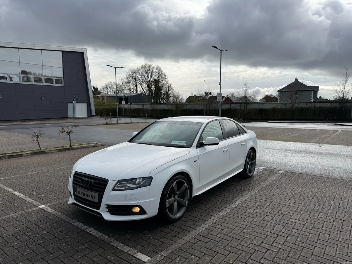 AUDI A4 2.0 TDI SLINE BLACK EDITION NCTD 2011 - Image 3