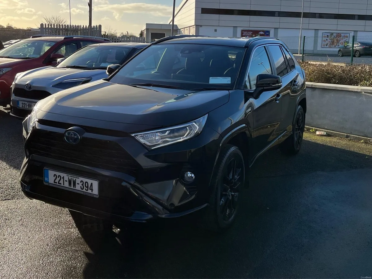 Toyota RAV4 black edition - Image 2