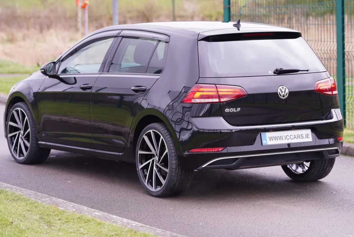 2018 VOLKSWAGEN GOLF 1.2 TSI  AUTO - Image 4