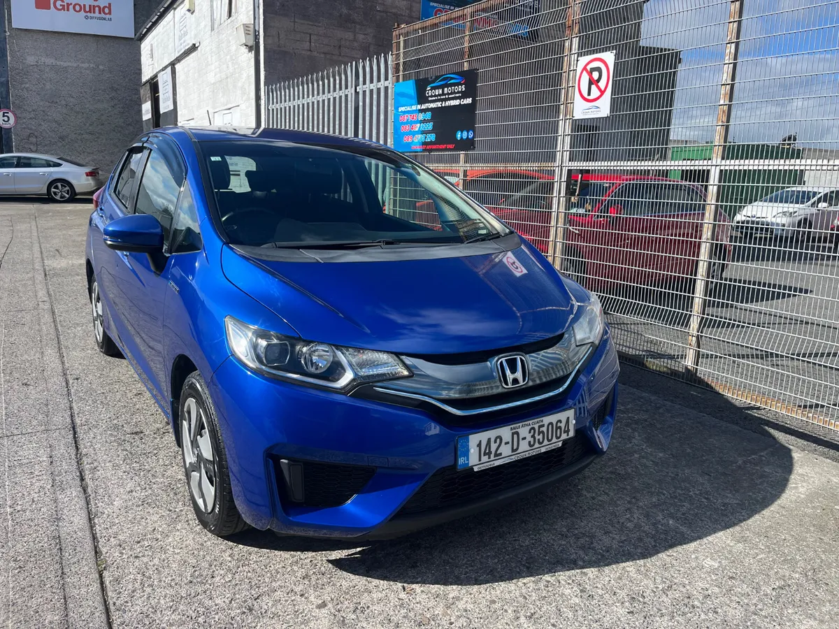 Honda fit 2014 half leather spec - Image 3