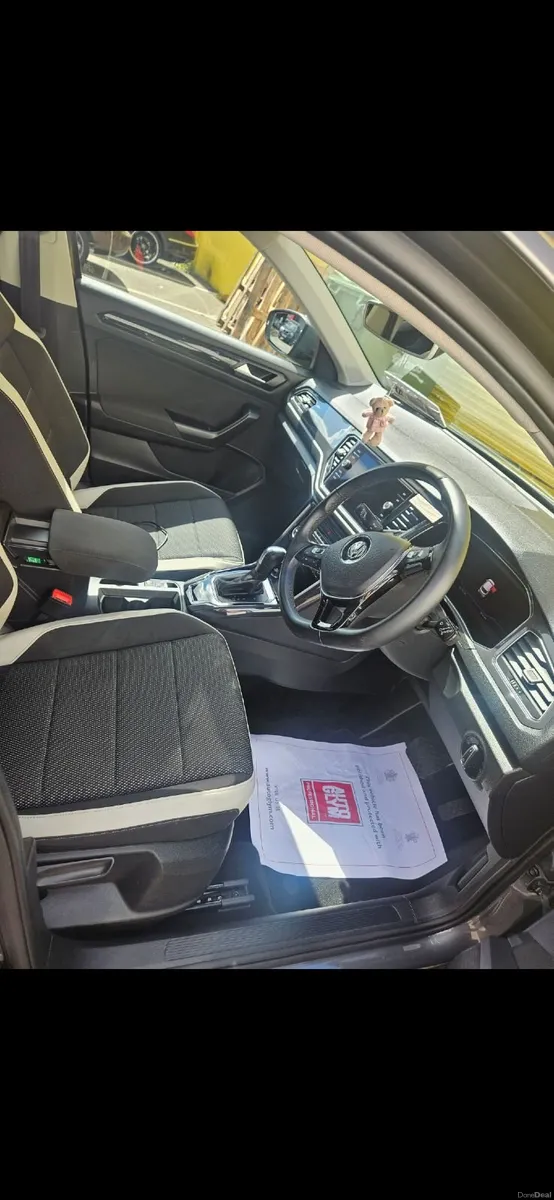Volkswagen T-Roc 2020 - Image 3