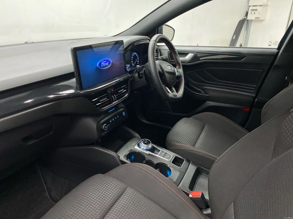 Ford Focus 1.5L EcoBlue 115PS ST-Line Auto - Image 3