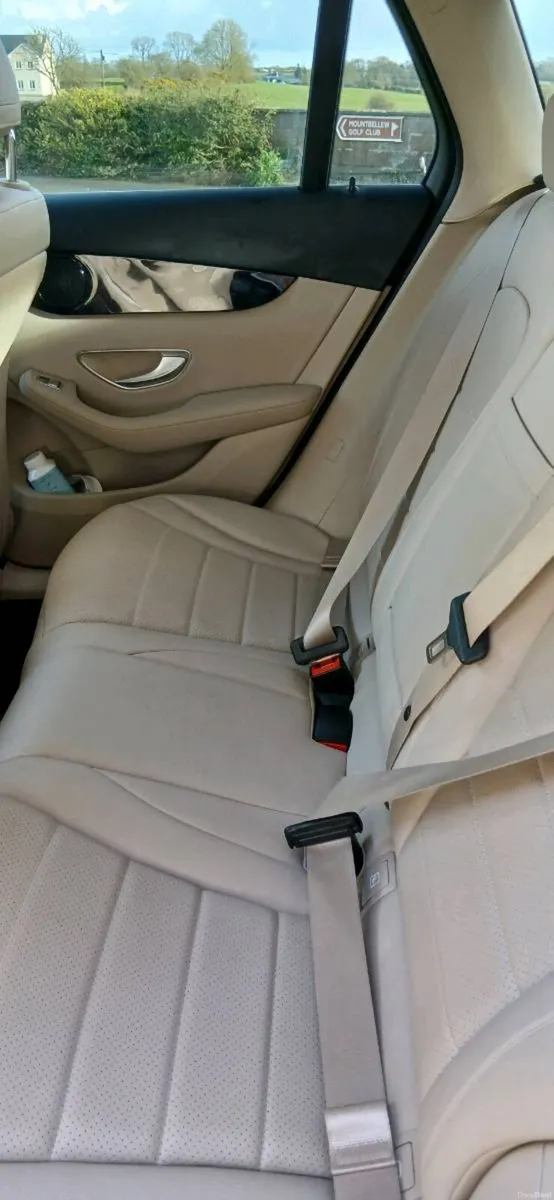 Mercedes glc 220d 4matic - Image 4