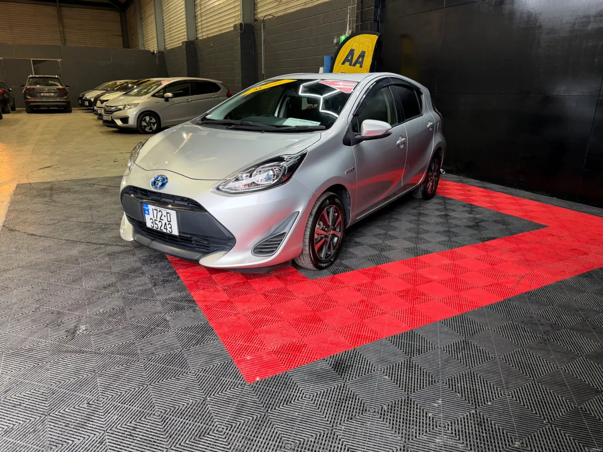 Toyota Aqua 2017 Hybrid - Image 2