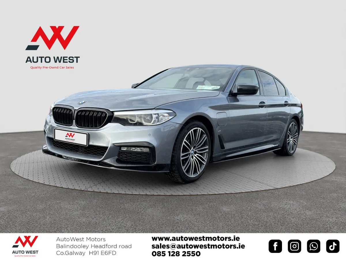 2018 BMW 530E MSPORT  Plug-in Hybrid - Image 3