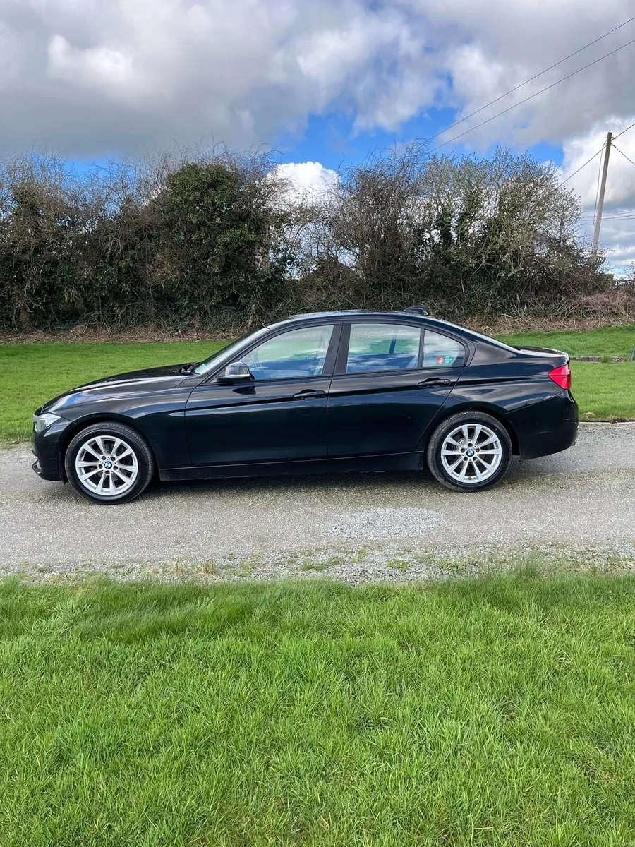 BMW 3 Series 2017 - Image 1