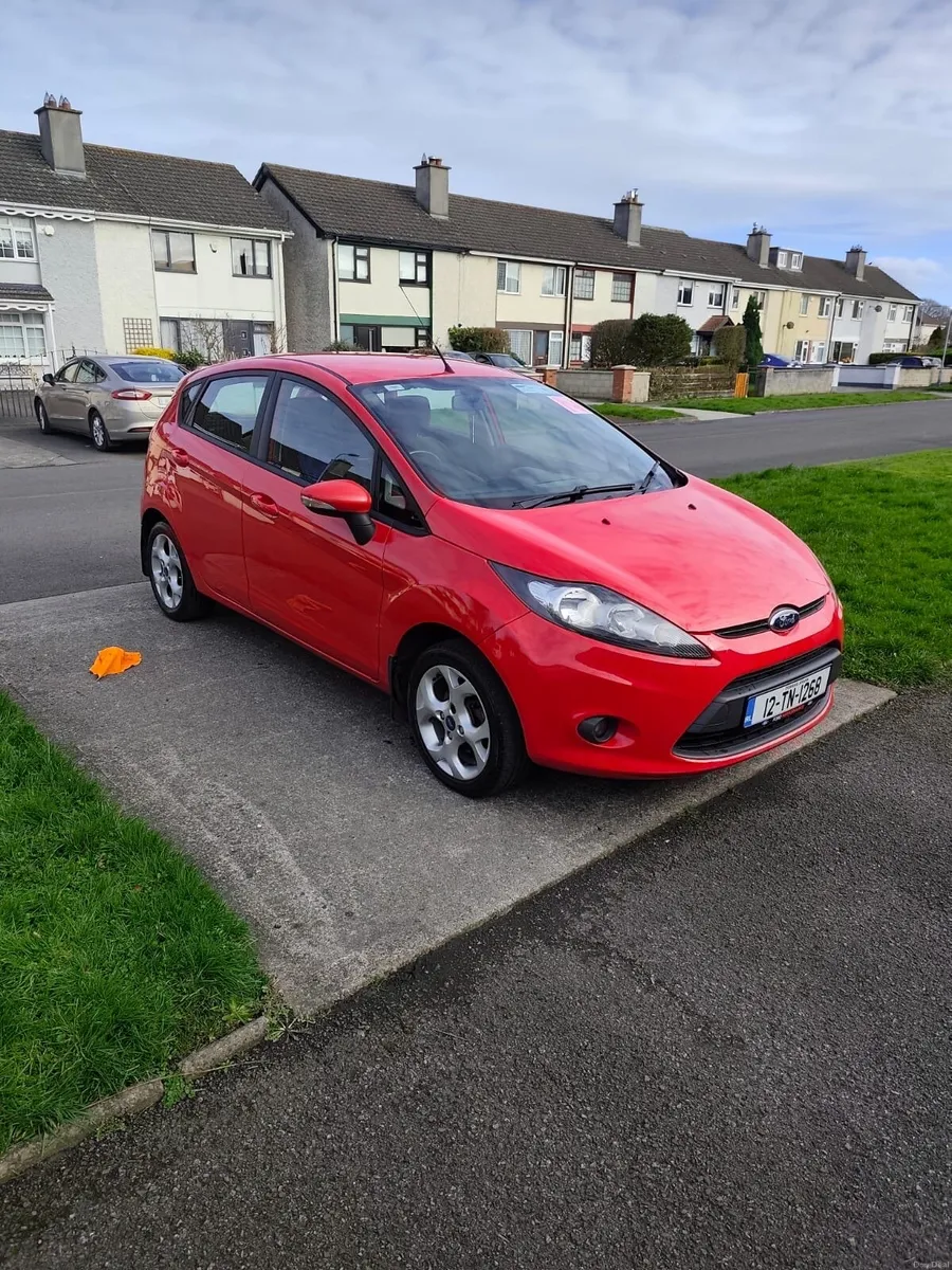 Ford Fiesta 2012 - Image 2