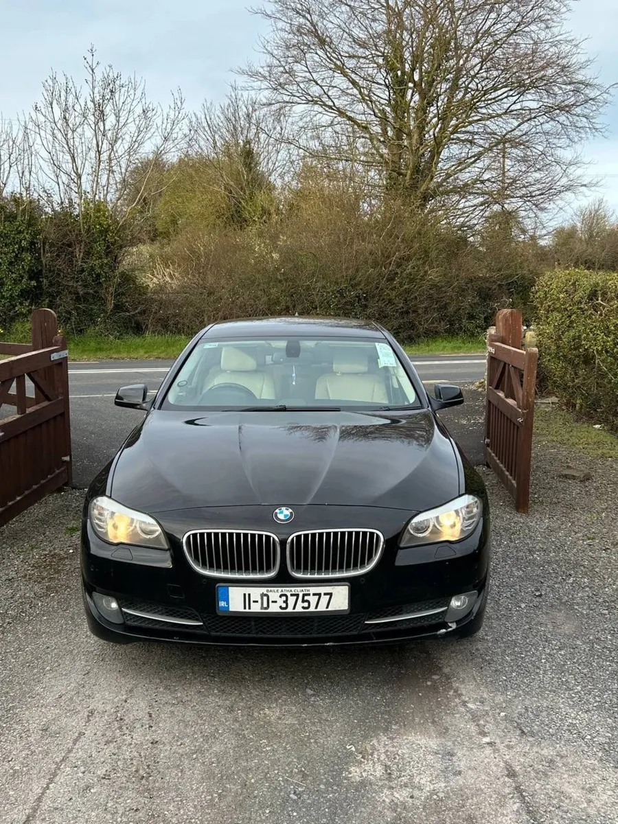 BMW 520d 2011, automatic - Image 1