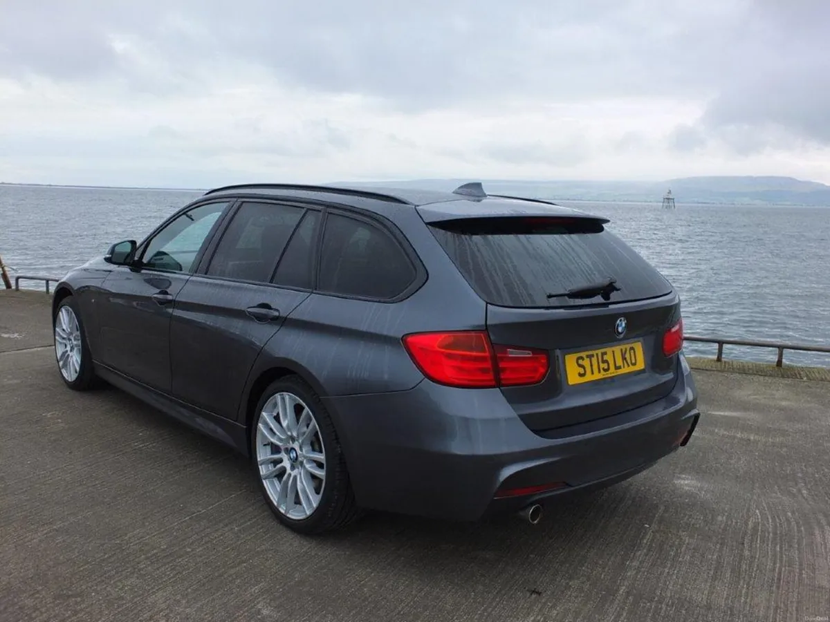 Bmw 320d xdrive Touring - Image 4
