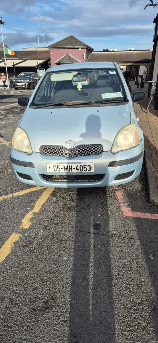 Toyota Yaris 2005 - Image 2