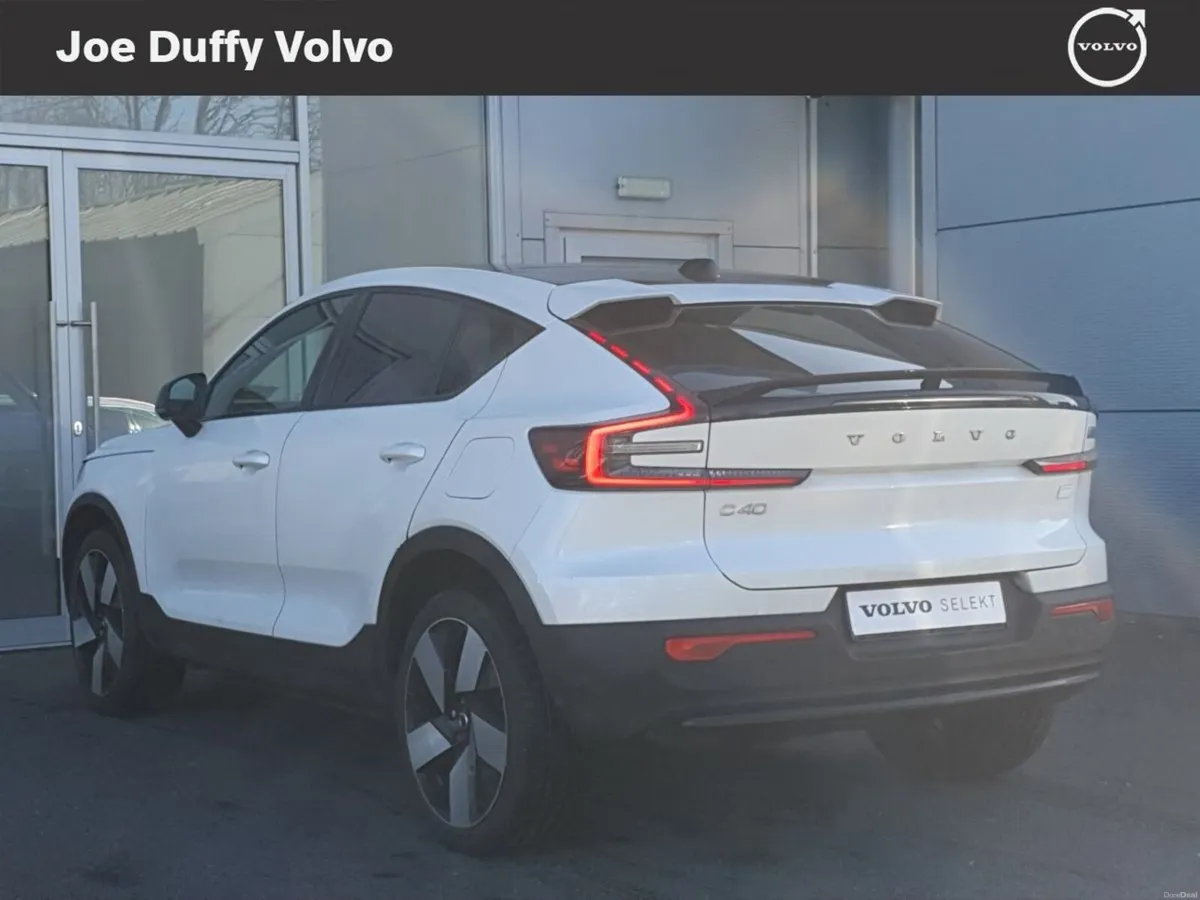 Volvo C40 Recharge BEV 231hp Ultimate - Image 2