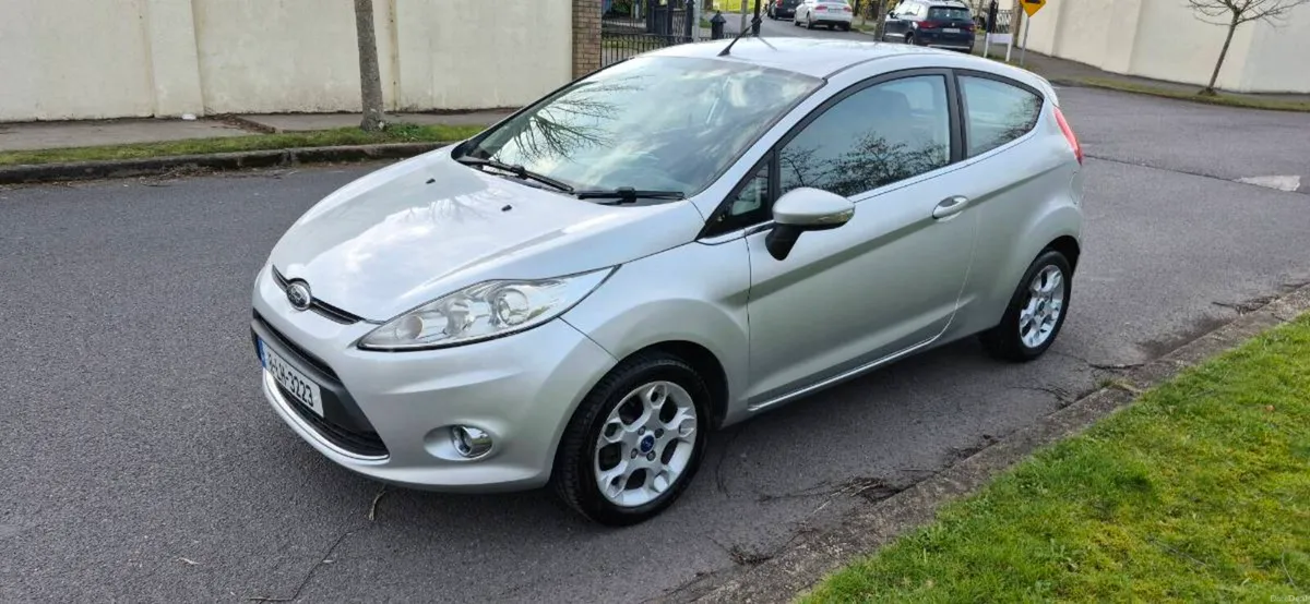 2011 ford fiesta 45,000 MILES .NCT 3/27 - Image 4