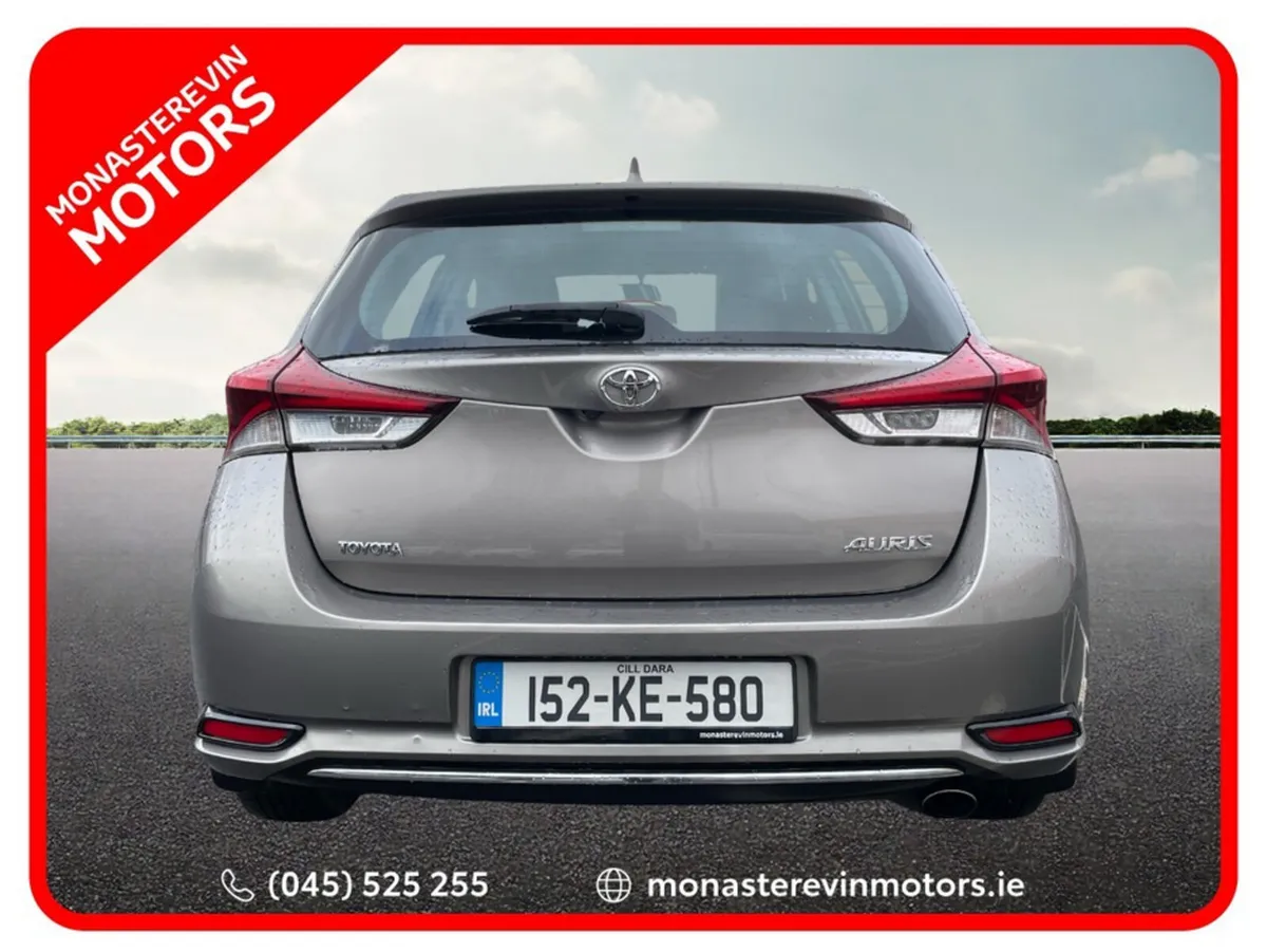 Toyota Auris 1.2T 5DR LUNA 4DR - Image 4