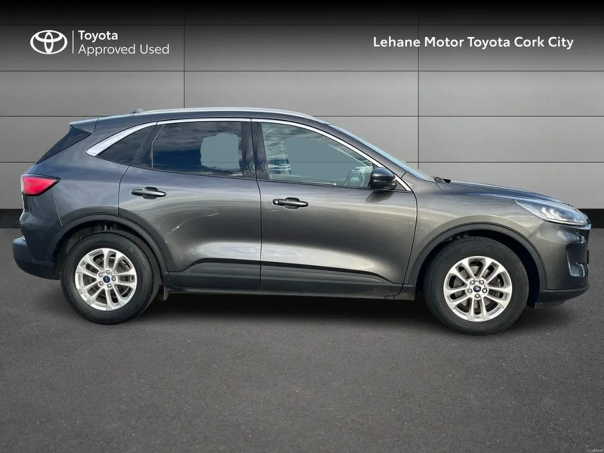 Ford Kuga TITANIUM 1.5 TD 120 S6.2 M6 F 4DR - Image 3