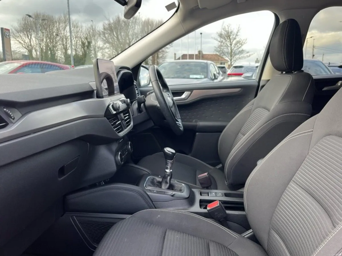 Ford Kuga TITANIUM 1.5 TD 120 S6.2 M6 F 4DR - Image 6