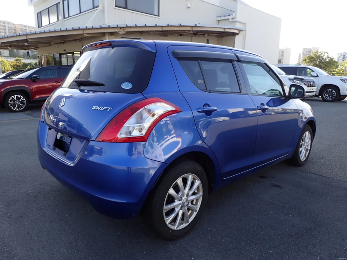 Suzuki Swift 1.2 XG PETROL 5 SPEED MANUAL // BOOST - Image 3