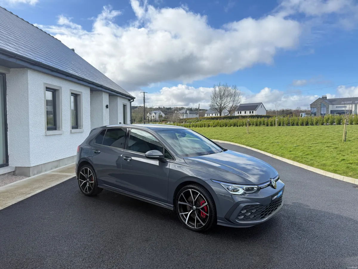 212 Volkswagen Golf GTE 245Bhp *WINTER PACK* - Image 3