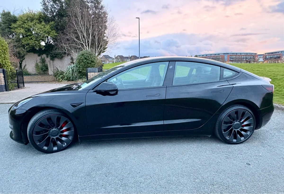 2022 Tesla Model 3 Long Range Perf. 0-60 3.3sec - Image 4