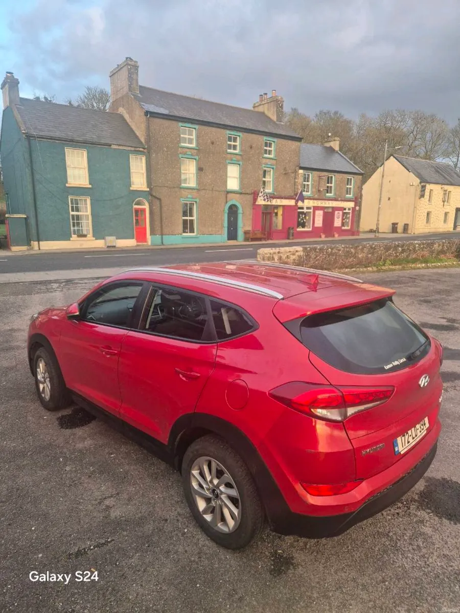 Hyundai  Tucscon  172 - Image 3