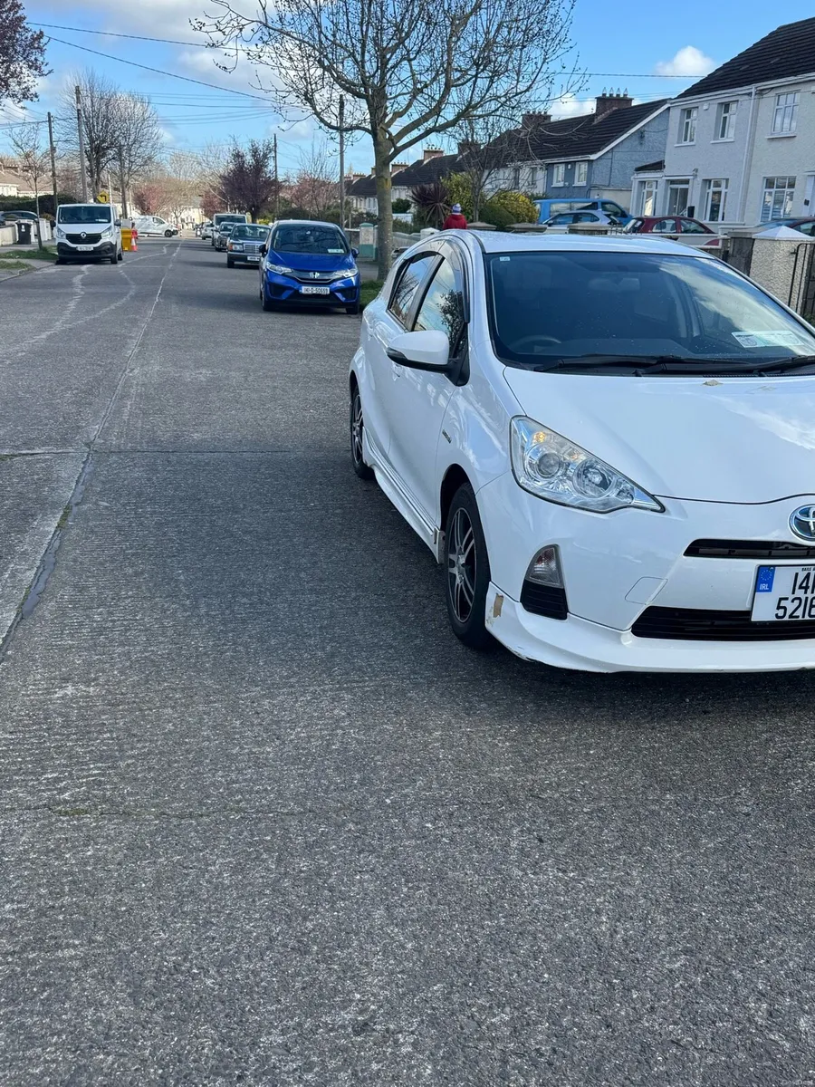 Toyota Aqua 2014 full option import Japan mileage - Image 2