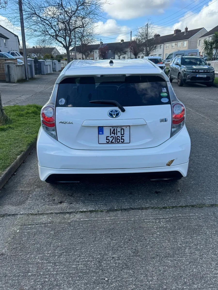 Toyota Aqua 2014 full option import Japan mileage - Image 4