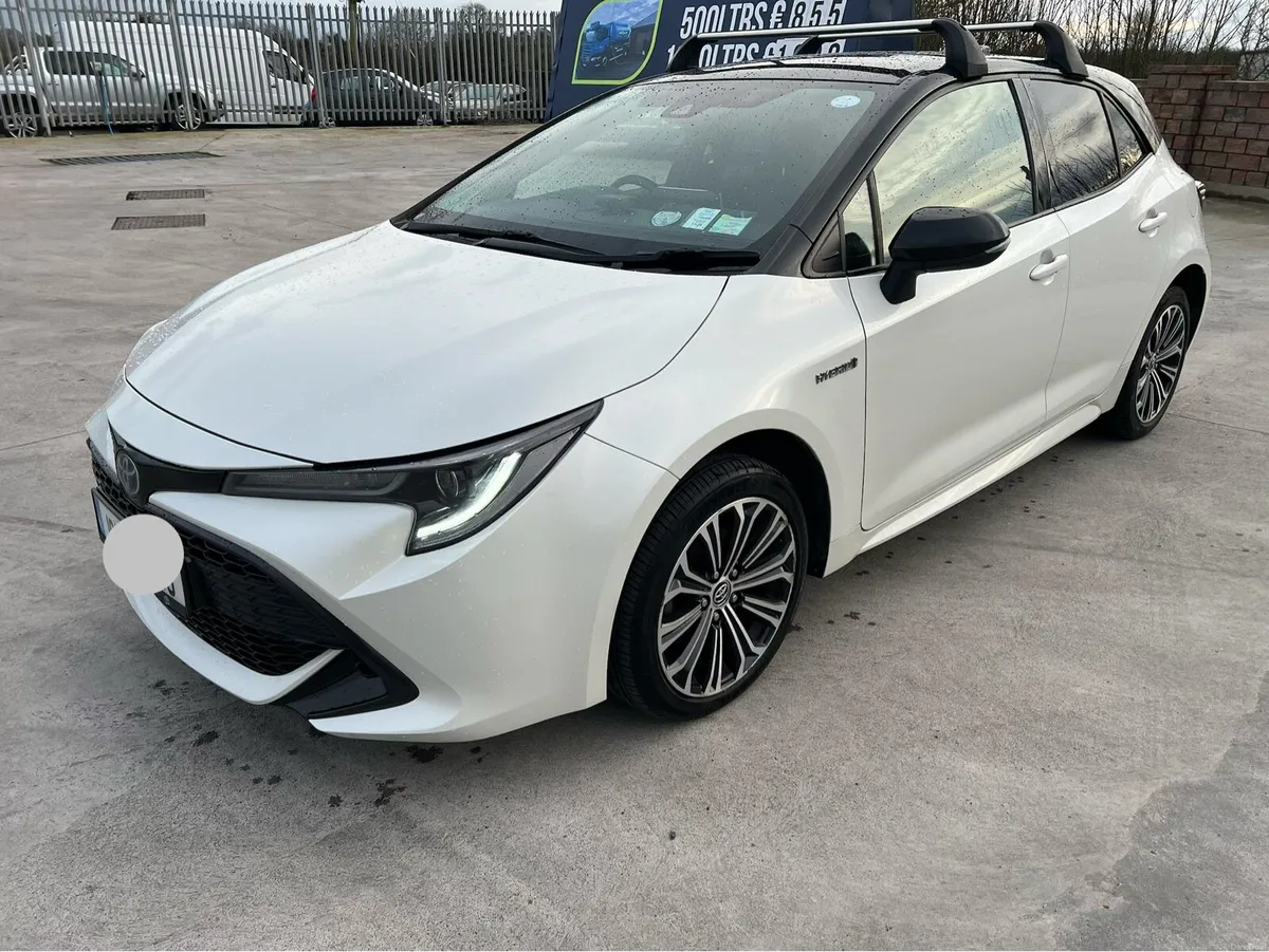 Toyota Corolla Sport - Image 3