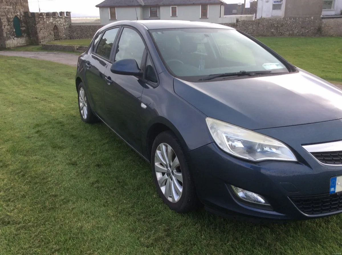 2010 Opel astra 1.4petrol NCT 4/27 - Image 1