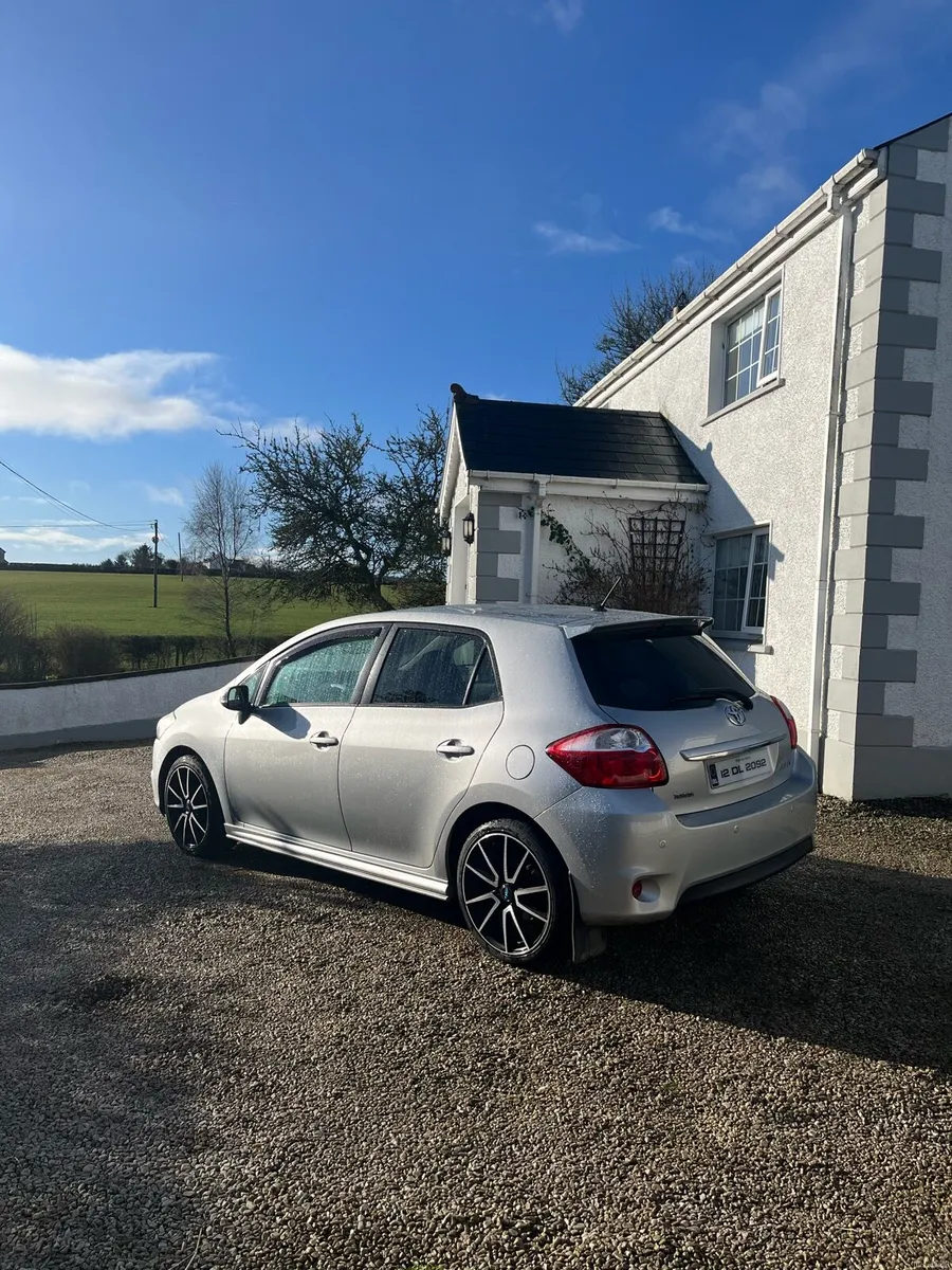 Toyota auris - Image 2