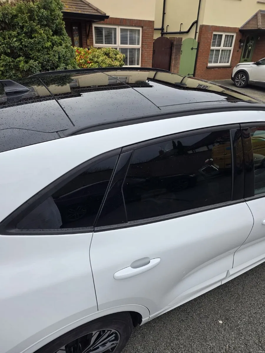 Ford Kuga 2022 - Image 2