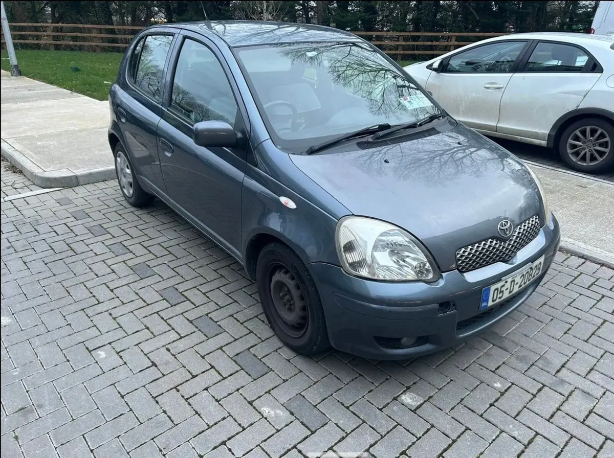 Toyota Yaris Manual 2005 - Image 1