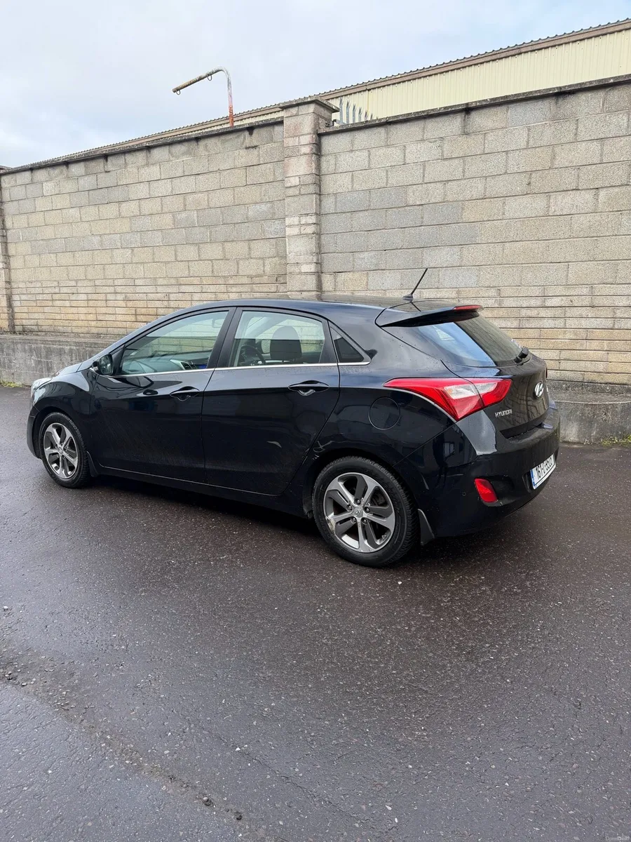 161 Hyundai i30 petrol - Image 3