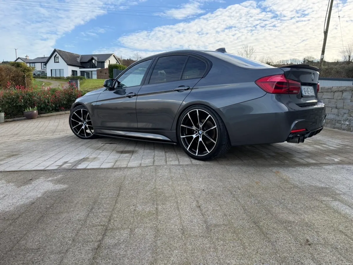 BMW F30 - Image 3