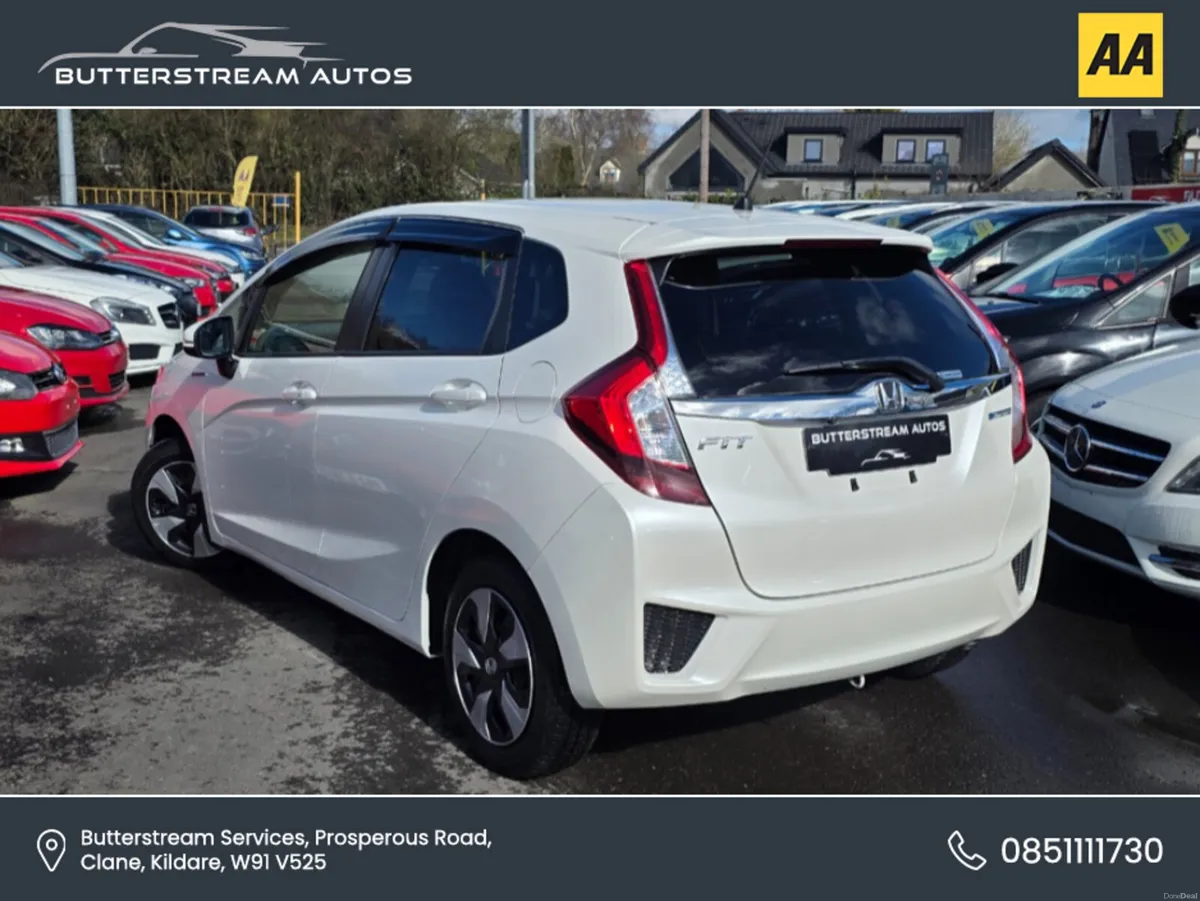 Honda Fit 1.5 HYBRID AUTO ONLY 24 K KMS - Image 4