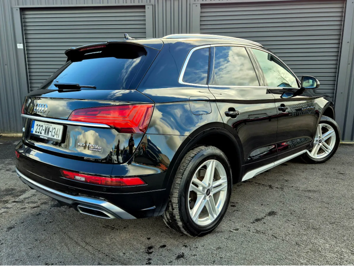 Audi Q5 S LINE 50 TFSI E HYBRID QUATTRO - Image 4