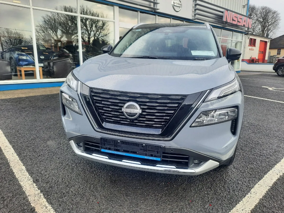 Nissan X-Trail ePower SVE 5 Seats Cold Pack 2 Tone - Image 2