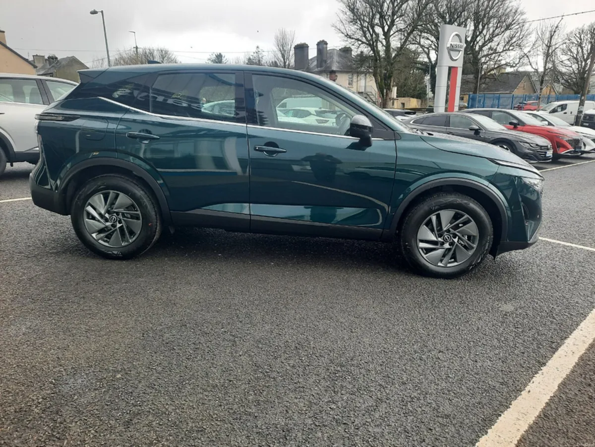 Nissan Qashqai 1.3 HYB SV - Image 4