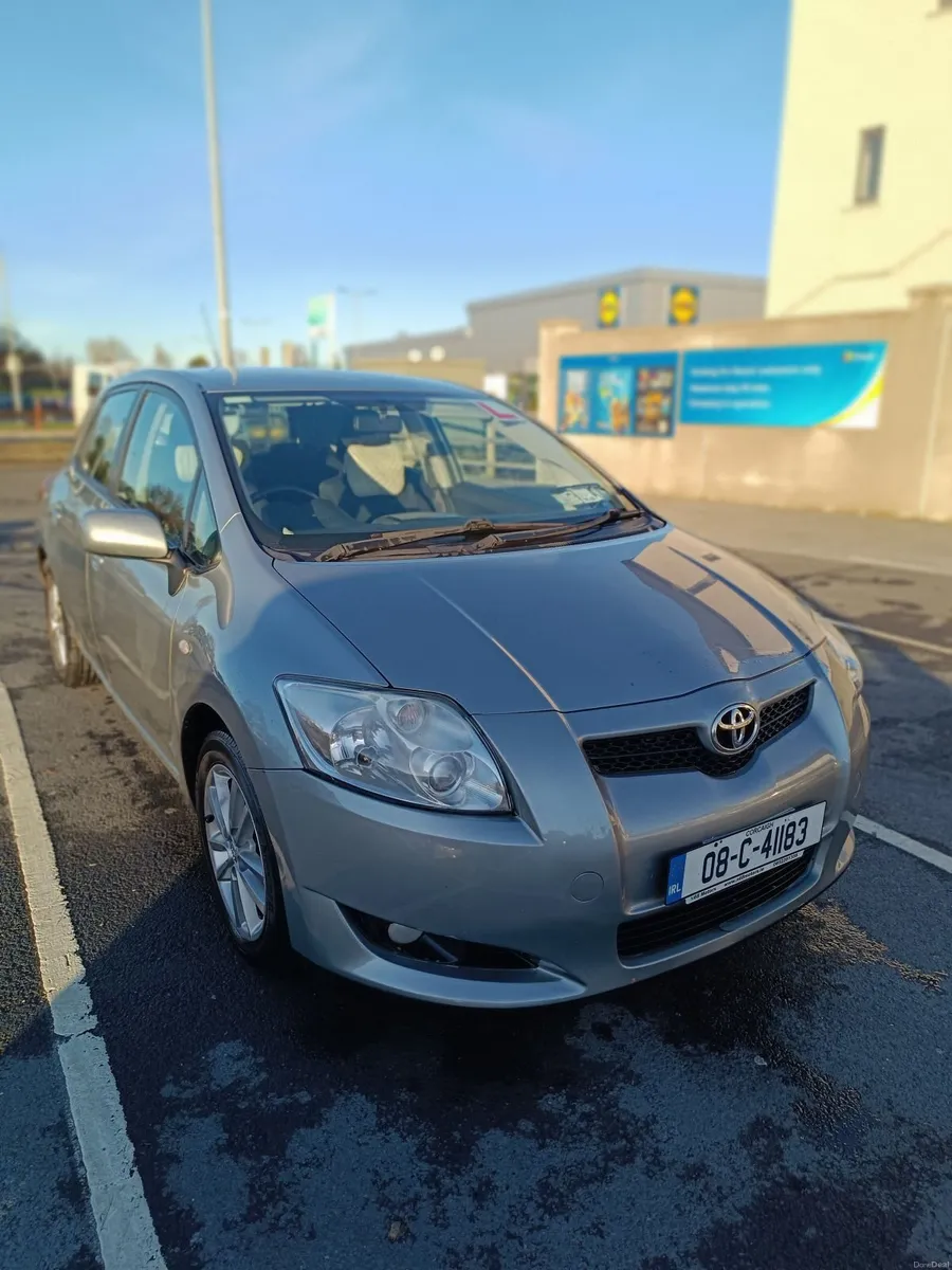 Toyota Auris 2008 - Image 2