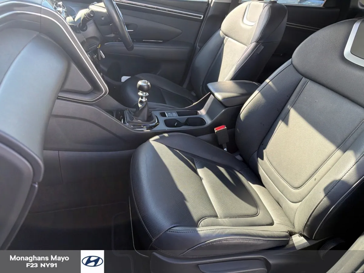 Hyundai Tucson EXECUTIVE 1.6 DIESEL 5DR - Image 4