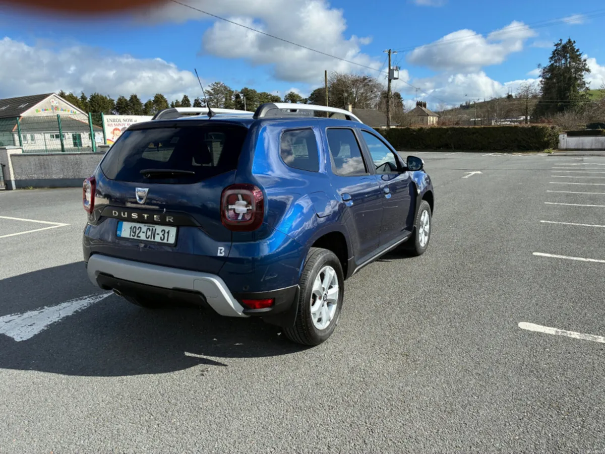 Dacia Duster COMFORT BLUE DCI 115 MY 4DR - Image 4