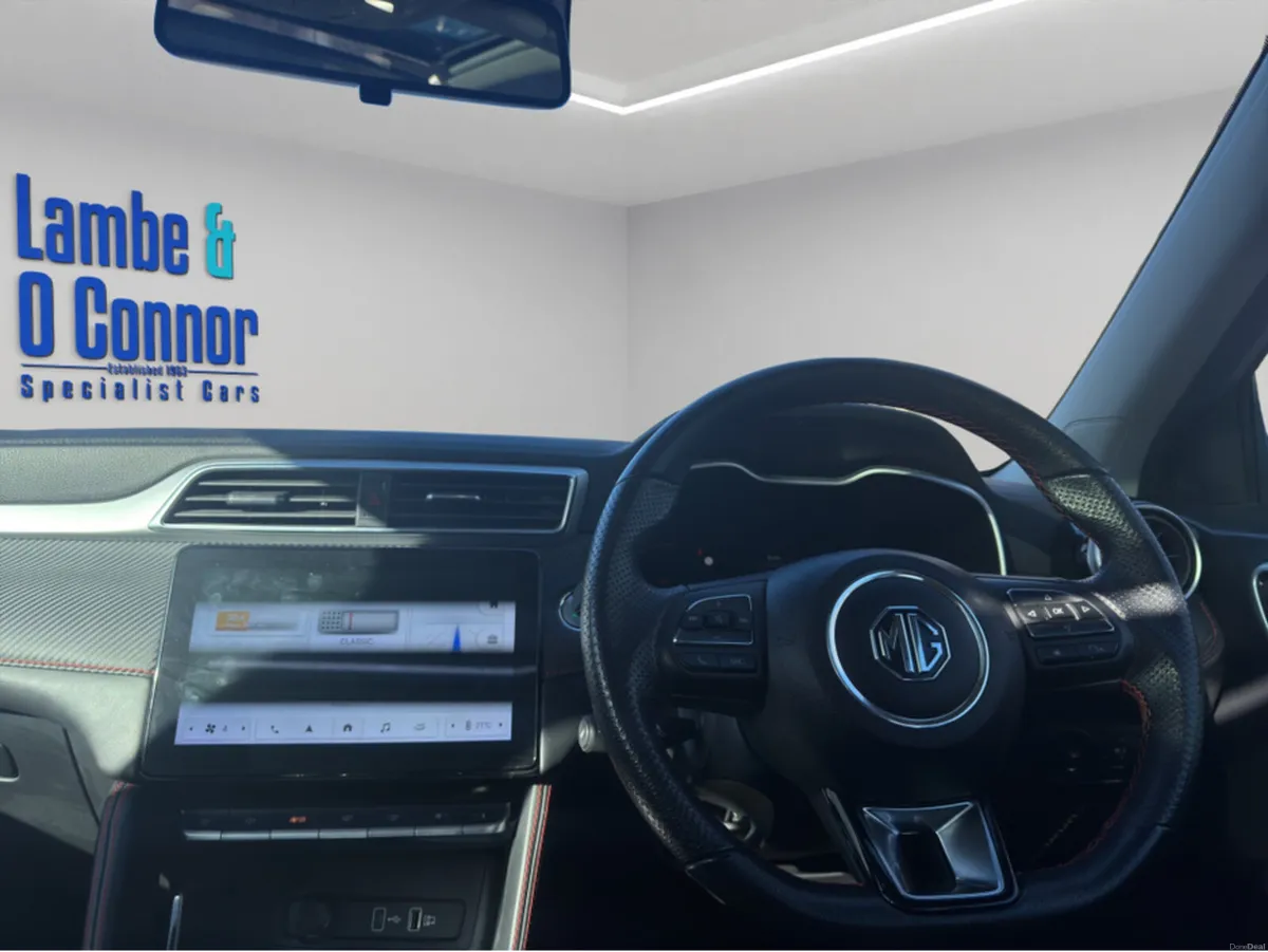 MG ZS **** ZS TROPHY EV *** LONG RANGE *** PAN ROO - Image 4