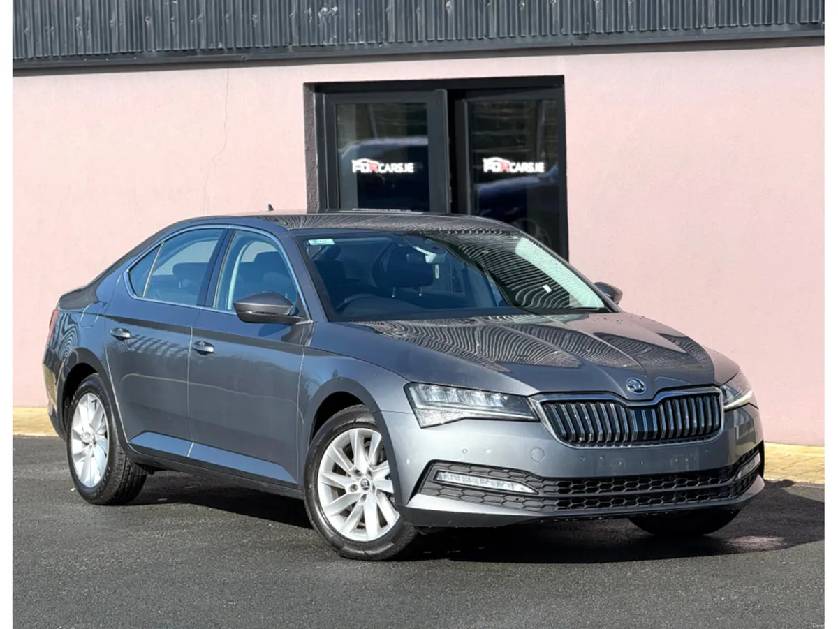 Skoda Superb LOW MILES 2022 SKODA SUPERB - Image 1