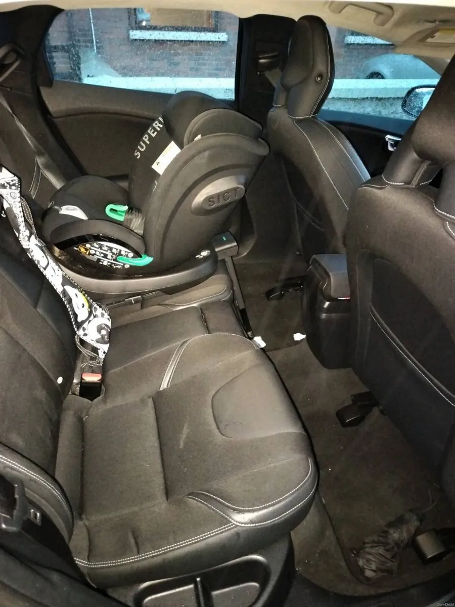 Volvo V40 1.6 Diesel - Image 3