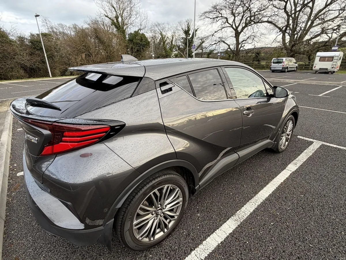 2022 Toyota C-HR Hybrid SOL | 37k km | NCT 2028 - Image 4