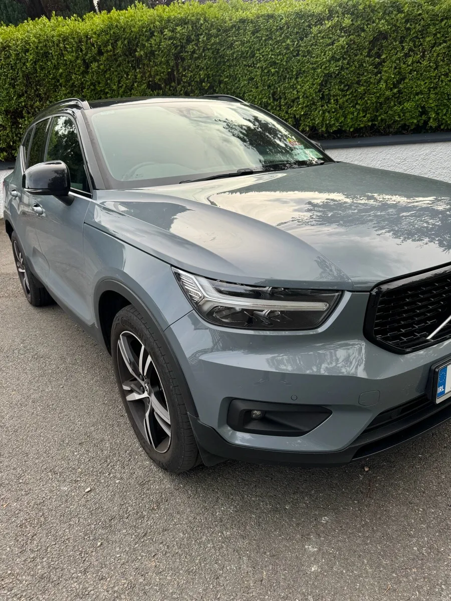 Volvo XC40 R-Design PHEV *LOW MILEAGE - Image 2