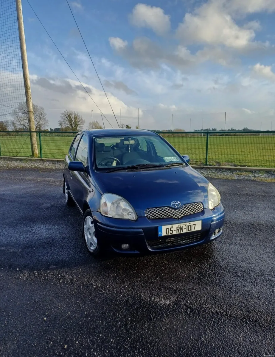 Toyota Yaris 2005 - Image 2
