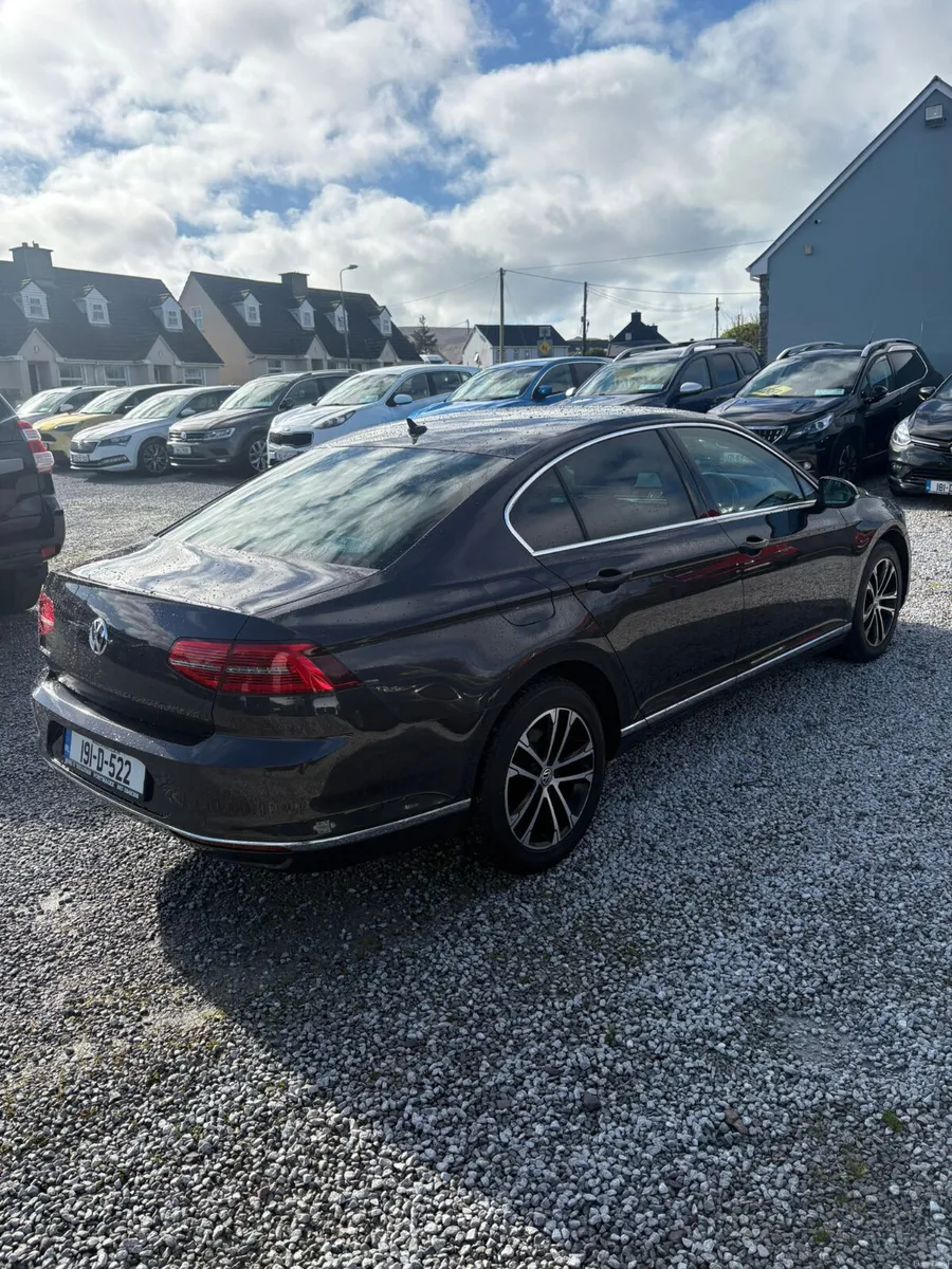 Volkswagen Passat 2019 highline - Image 4