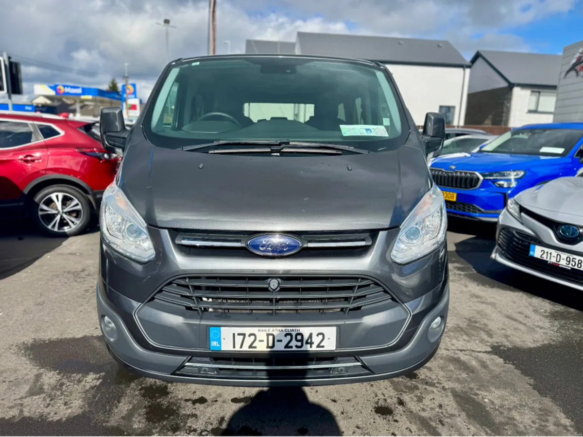 Ford Tourneo Custom CUSTOM BUS 310 LWB LIMITED EDI - Image 4