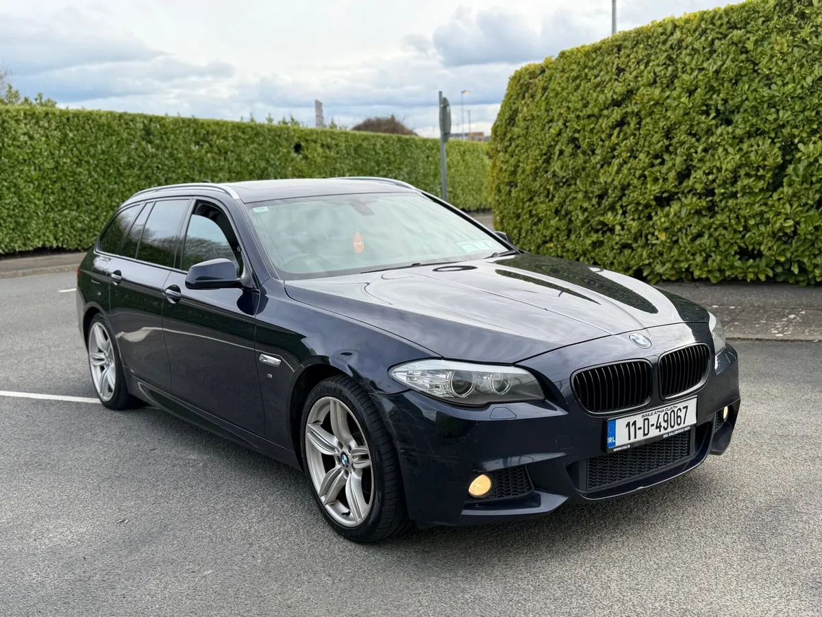 Automatic bmw 520d f11 m sport touring - Image 4
