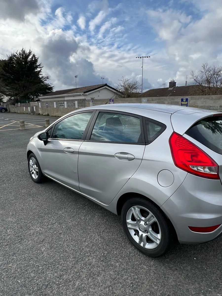 Ford Fiesta 2009 - Image 4