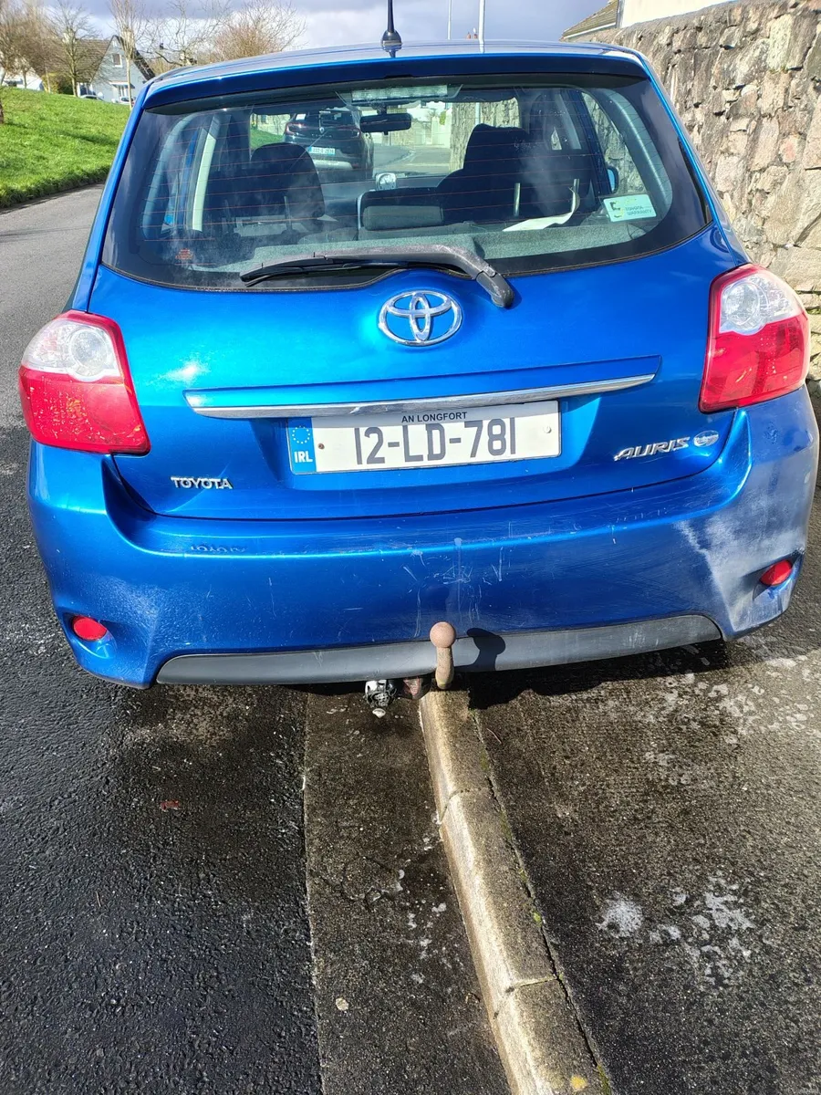 Toyota Auris 2012 - Image 4